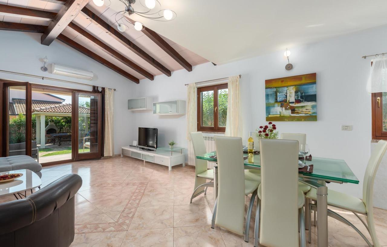 Villa Lucas Novigrad Istria Dış mekan fotoğraf